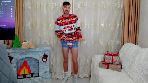 gilbertogonzales online show from December 24, 6:44 am