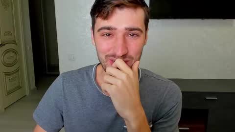 gilbertogonzales online show from March 7, 6:02 am