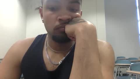 Snapshot of gilbone_gattsby chatting on March 10, 9:53 pm gilbone_gattsby online show from March 10, 9:53 pm