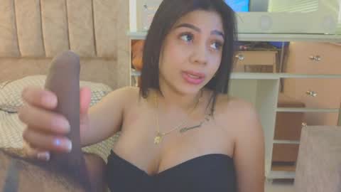 Snapshot of gina_akemi chatting on September 12, 10:37 am O GINA AND AKEMI online show from September 12, 10:37 am