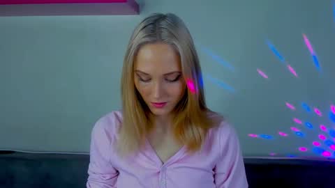 Gina online show from December 21, 10:55 am