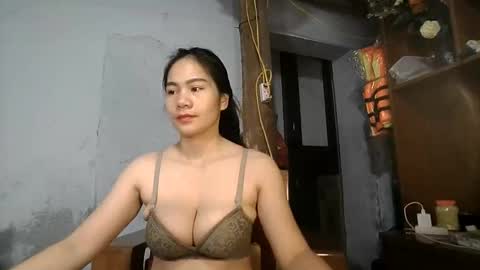 gina_sugar online show from April 16, 9:37 pm