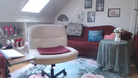 Gina online show from March 14, 12:43 pm