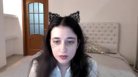 Snapshot of ginablum chatting on December 22, 11:33 am Kate online show from December 22, 11:33 am