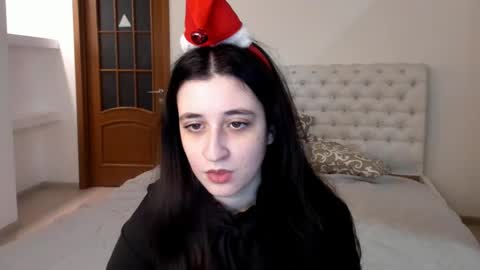Snapshot of ginablum chatting on January 3, 10:52 am Kate online show from January 3, 10:52 am