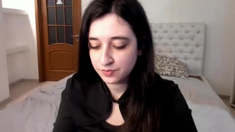 Snapshot of ginablum chatting on January 6, 10:13 am Kate online show from January 6, 10:13 am