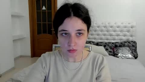 Kate online show from November 10, 8:24 am