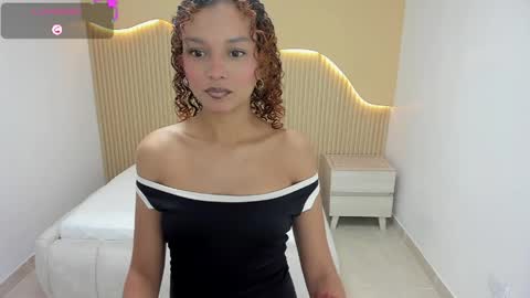 Snapshot of ginamorelo chatting on May 2, 7:30 pm G I A N A online show from May 2, 7:30 pm