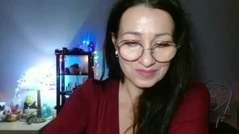 GinaONeon online show from December 5, 8:49 pm