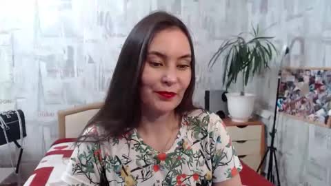 Snapshot of ginaxsoulah__ chatting on February 12, 4:00 pm ginaxsoulah   online show from February 12, 4:00 pm