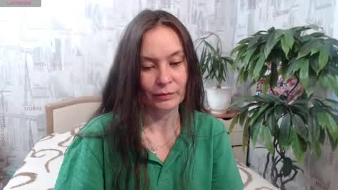Snapshot of ginaxsoulah__ chatting on May 11, 3:51 pm ginaxsoulah online show from May 11, 3:51 pm