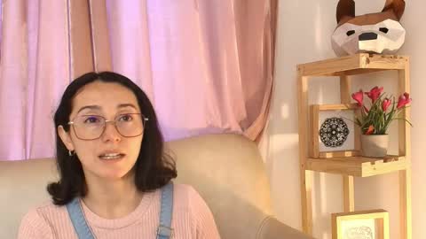 Snapshot of ginevra_esposito chatting on April 27, 12:47 pm Ginn online show from April 27, 12:47 pm
