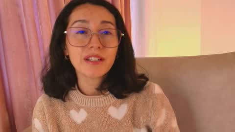 Snapshot of ginevra_esposito chatting on May 4, 1:07 pm Ginn online show from May 4, 1:07 pm