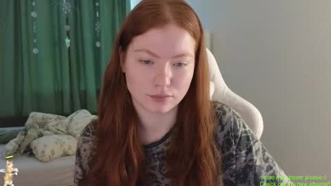 Snapshot of ginger__cute chatting on January 17, 8:08 am I will be online from Thursday to Monday from 7am to 3pm Amsterdam time online show from January 17, 8:08 am