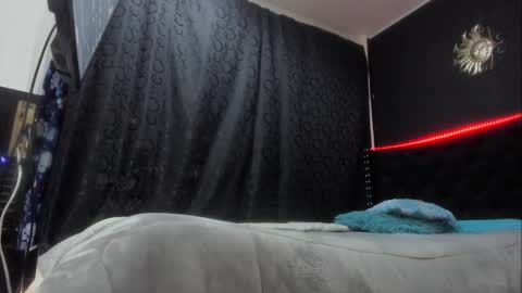 Miss online show from December 17, 7:04 pm