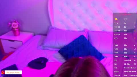 Snapshot of ginger_honeyy chatting on July 21, 1:02 pm Chloe online show from July 21, 1:02 pm