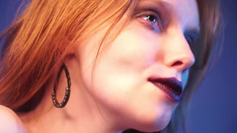        im expecting 350 thumbs up on my altar   online show from January 7, 1:06 am