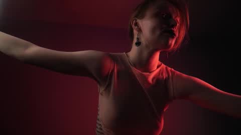        im expecting 350 thumbs up on my altar   online show from February 20, 4:28 am