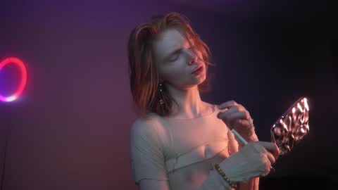        im expecting 350 thumbs up on my altar   online show from October 22, 10:09 pm