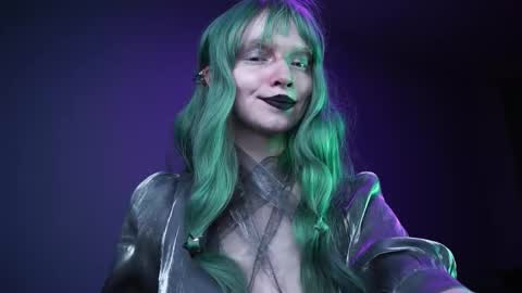        im expecting 350 thumbs up on my altar   online show from March 25, 10:16 pm