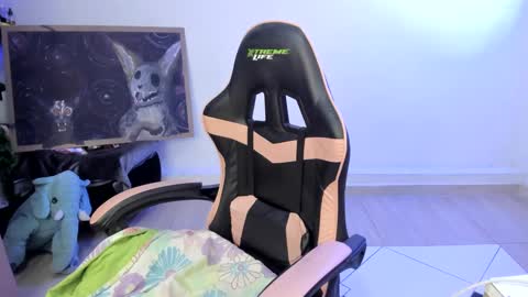 Snapshot of ginger_sweetty chatting on December 5, 1:03 am Ginger online show from December 5, 1:03 am