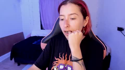 Snapshot of ginger_sweetty chatting on February 13, 11:15 pm Ginger online show from February 13, 11:15 pm