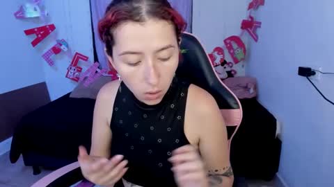 Snapshot of ginger_sweetty chatting on February 14, 11:09 pm Ginger online show from February 14, 11:09 pm