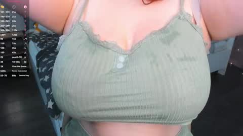 Snapshot of ginger_twinkle chatting on February 15, 7:51 am Ginger online show from February 15, 7:51 am