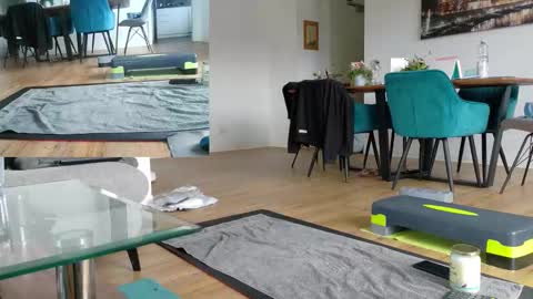 GingerPink online show from February 18, 1:07 pm