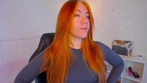 gingerr_pie online show from September 26, 6:56 pm