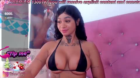 Snapshot of ginnabolton chatting on December 11, 2:33 pm Ginna Bolton online show from December 11, 2:33 pm