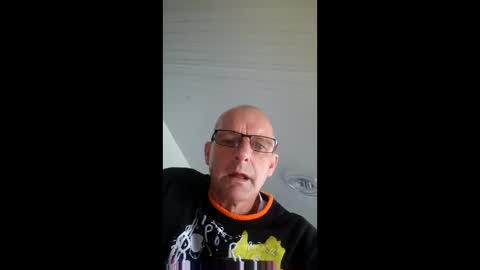 gino070 online show from May 3, 2:56 pm