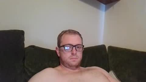 Snapshot of ginwood chatting on June 4, 6:41 am ginwood online show from June 4, 6:41 am