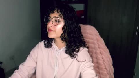 Snapshot of giny_bean chatting on February 15, 4:42 am giny_bean online show from February 15, 4:42 am