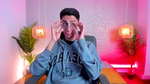 Snapshot of gio_carangi chatting on February 26, 3:05 am Gio Carangi online show from February 26, 3:05 am