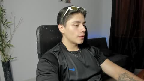 GioRusso online show from December 10, 6:06 pm