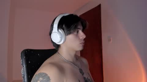 GioRusso online show from November 18, 11:26 pm