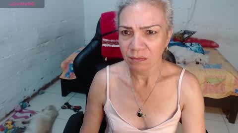 Snapshot of giorgia_xue53 chatting on December 20, 6:29 am Mary online show from December 20, 6:29 am