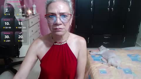 Snapshot of giorgia_xue53 chatting on September 29, 1:00 am Mary online show from September 29, 1:00 am