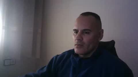 Snapshot of gioshadow chatting on January 6, 1:04 pm gioshadow online show from January 6, 1:04 pm