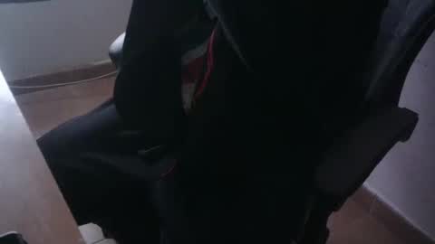 Snapshot of gioshadow chatting on February 23, 4:26 pm gioshadow online show from February 23, 4:26 pm