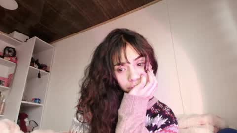 Snapshot of giovanna_oliveria chatting on April 16, 7:14 pm giovanna_oliveria online show from April 16, 7:14 pm