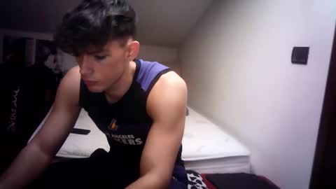 giovyyx online show from February 15, 2:44 pm