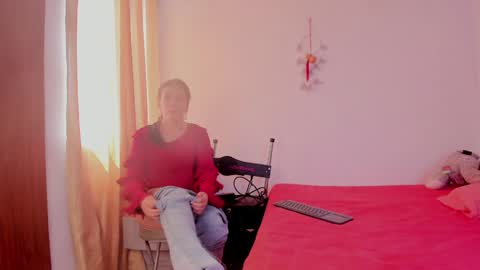Snapshot of girasol_walton chatting on February 7, 3:41 pm Girasol Walton online show from February 7, 3:41 pm