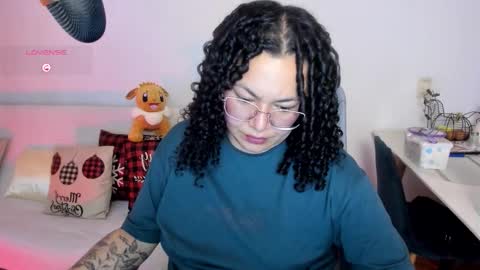 girl_inline online show from December 4, 1:48 am