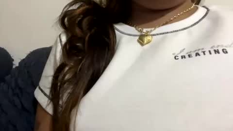 Snapshot of girl_kylax chatting on October 19, 9:54 am ilove play tab and dirty online show from October 19, 9:54 am