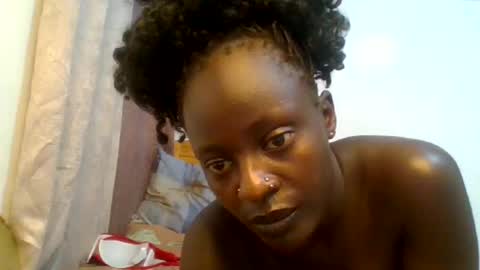 Snapshot of girl_shani chatting on April 9, 9:53 pm girl_shani online show from April 9, 9:53 pm