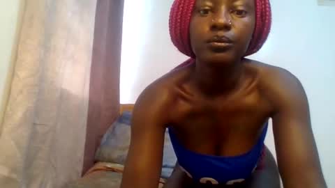 Snapshot of girl_shani chatting on May 12, 6:43 am girl_shani online show from May 12, 6:43 am
