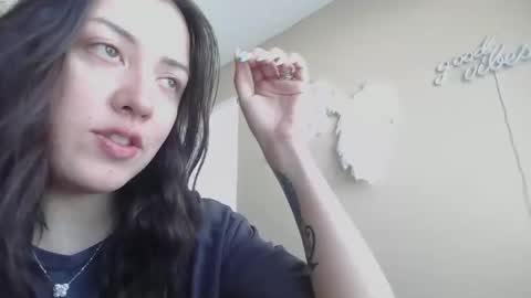 Jasmine online show from April 7, 7:03 pm