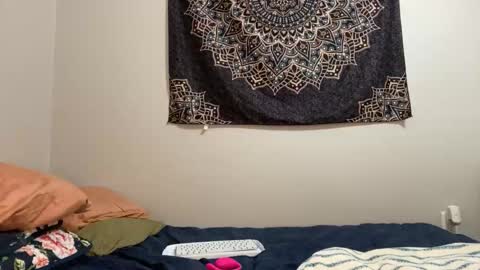 Snapshot of girlofurdreamsxxxxox chatting on October 10, 3:00 pm Camille online show from October 10, 3:00 pm